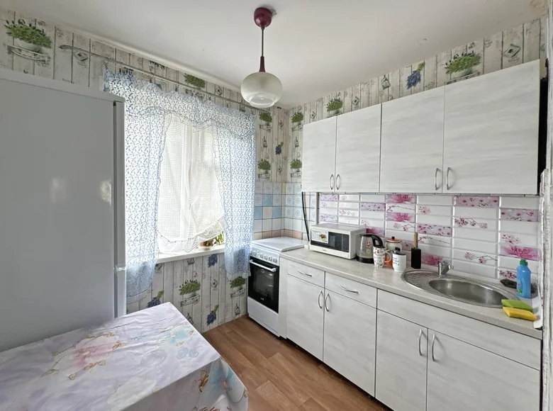 Mieszkanie 2 pokoi 45 m² Mińsk, Białoruś