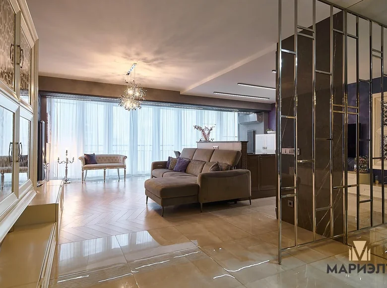 Mieszkanie 4 pokoi 129 m² Mińsk, Białoruś