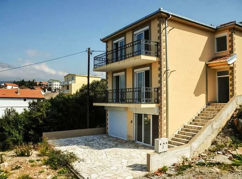 Haus 3 Schlafzimmer 249 m² Ulcinj, Montenegro