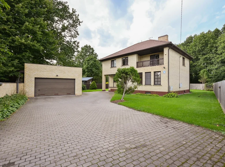 Casa 6 habitaciones 321 m² Riga, Letonia