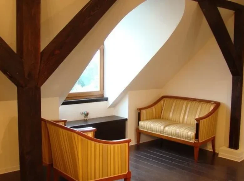 Mieszkanie 3 pokoi 90 m² Ryga, Łotwa