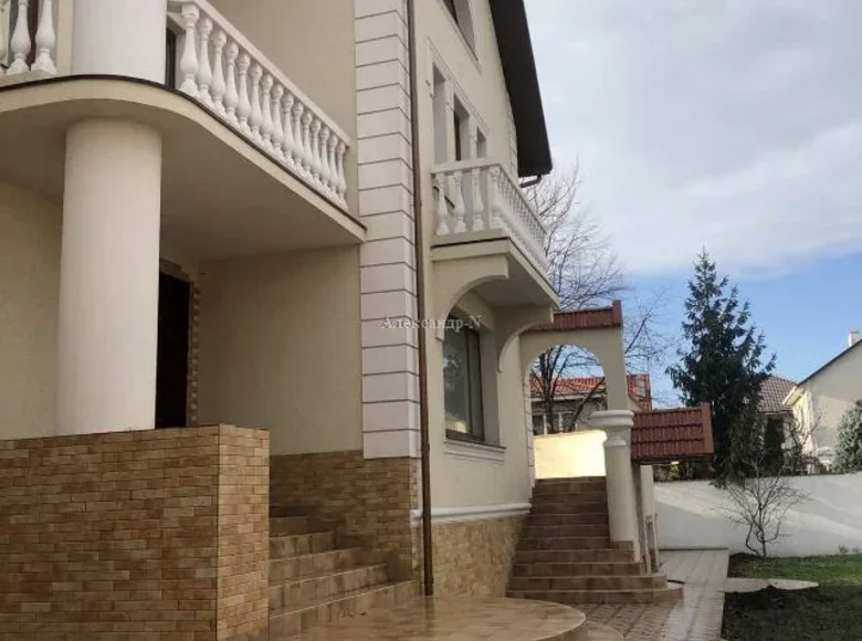 Haus 6 Zimmer 550 m² Sjewjerodonezk, Ukraine