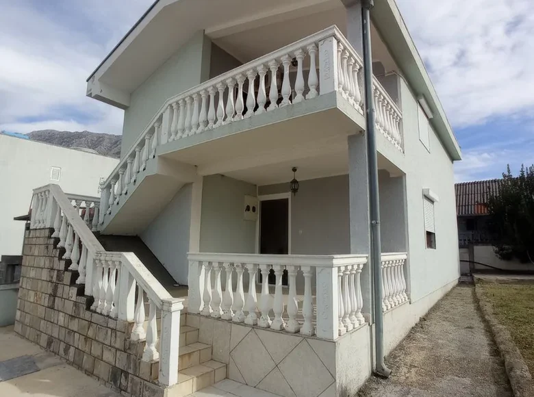 4 bedroom house 96 m² Pecurice, Montenegro