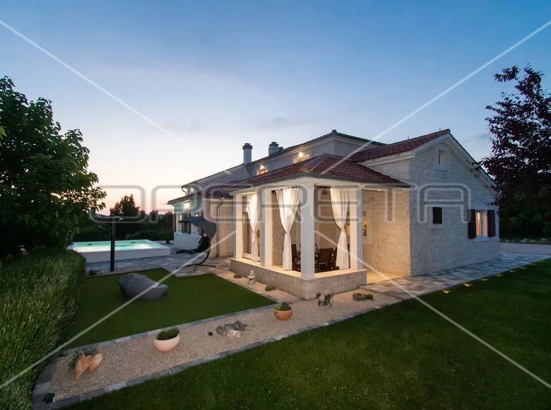 3 room house 283 m² Dubrava kod Sibenika, Croatia