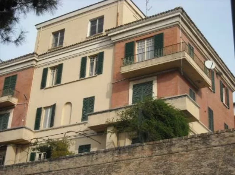Квартира  Терни, Италия