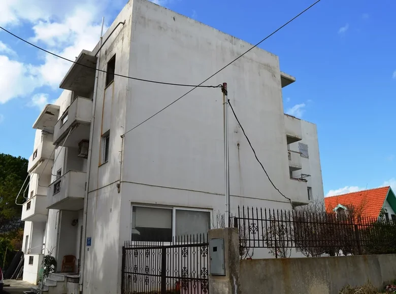 Commercial property 1 050 m² in District of Heraklion, Greece