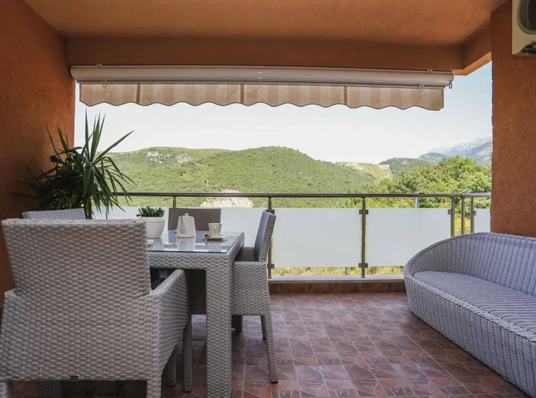 Apartamento 3 habitaciones 68 m² Becici, Montenegro