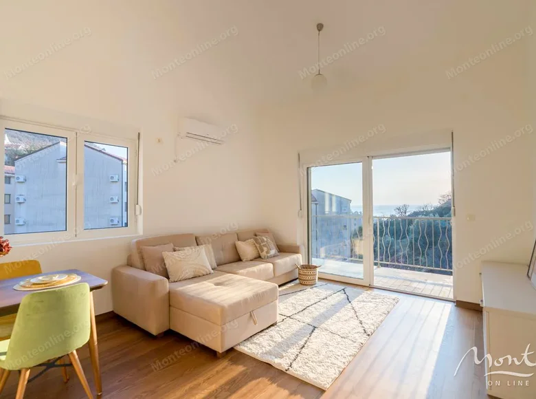 2 bedroom apartment 60 m² Budva, Montenegro