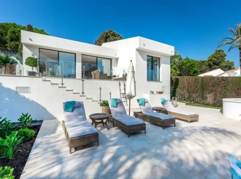 4 bedroom house 348 m² Marbella, Spain