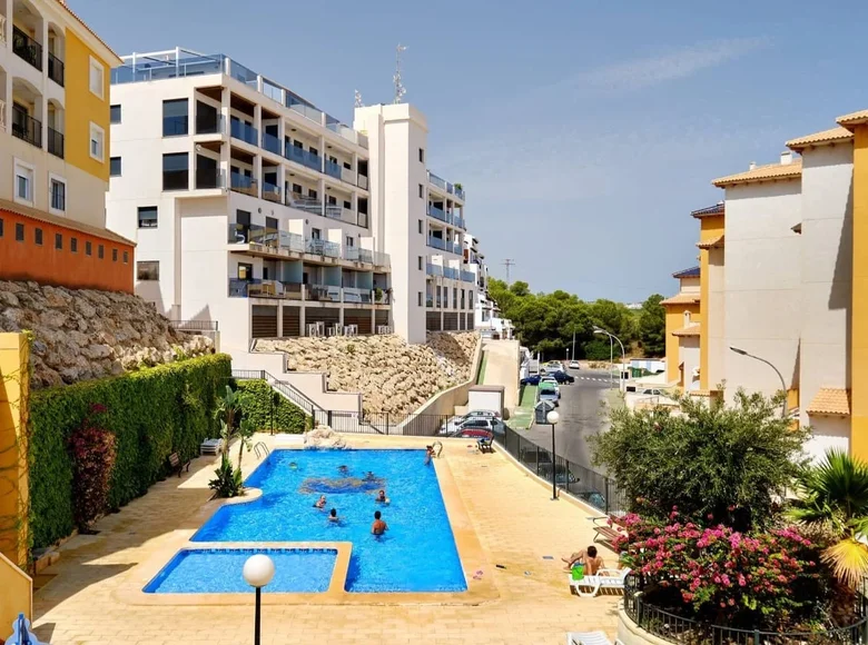 Квартира 3 спальни  Dehesa de Campoamor, Испания