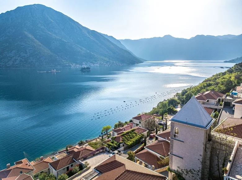 3 bedroom apartment 103 m² Kostanjica, Montenegro