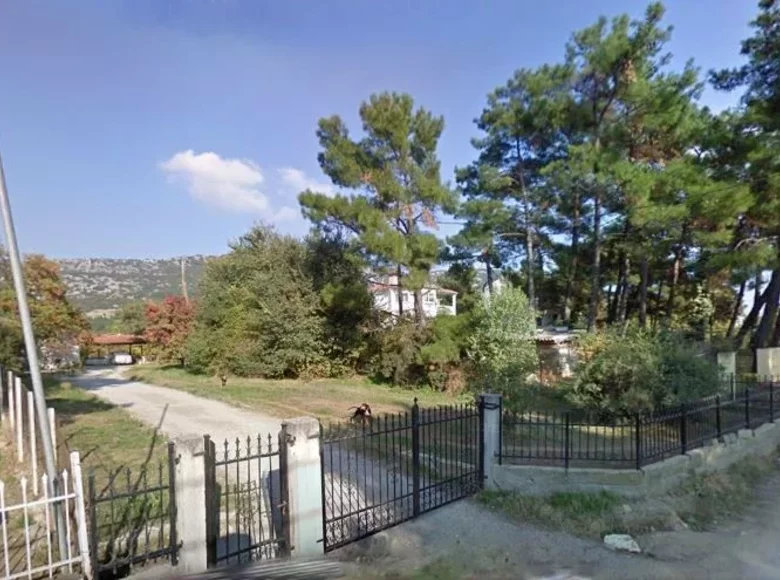 Land 1 room  Municipality of Neapoli-Sykies, Greece