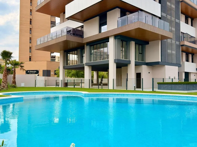 Apartamento 4 habitaciones  Alicante, Španjolska