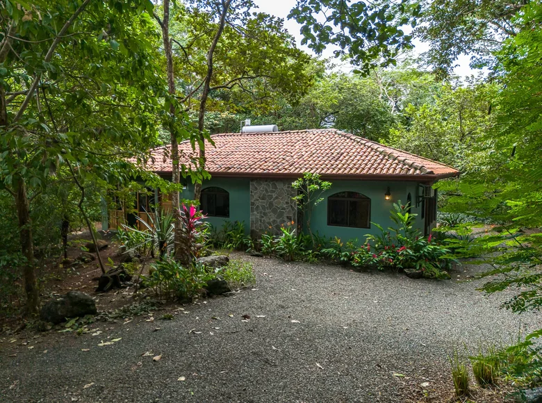 2 bedroom house  Veintisiete de Abril, Costa Rica