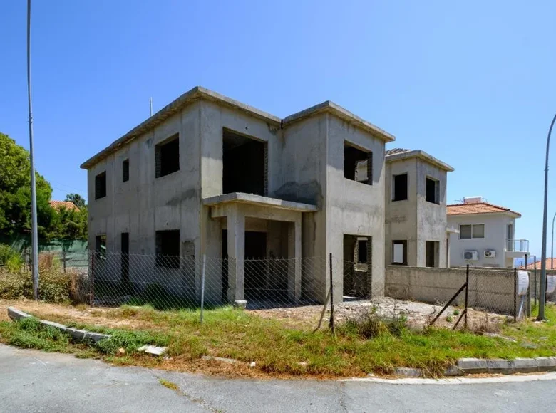 Investition 690 m² Episkopi, Zypern