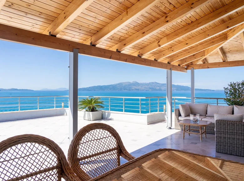 Ático 2 habitaciones 250 m² Saranda, Albania