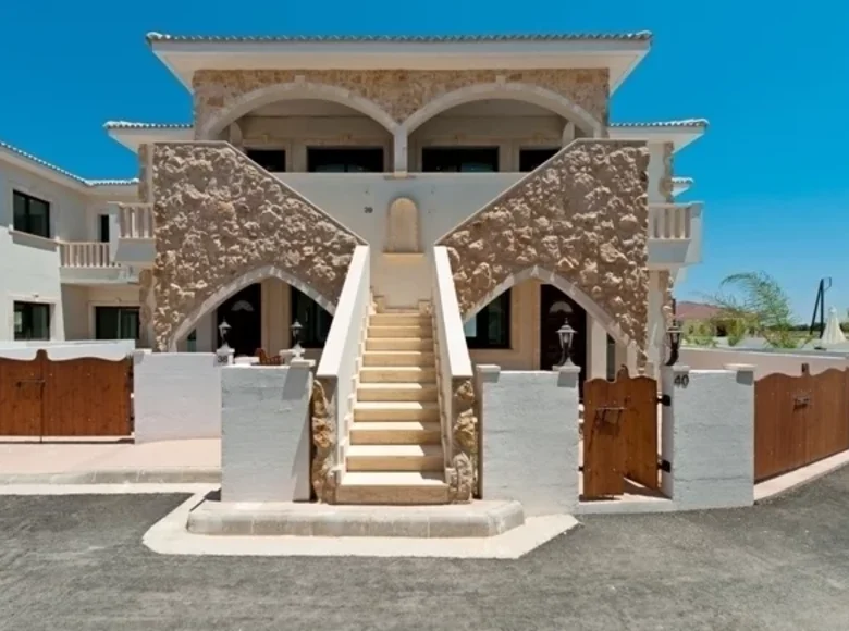 3 bedroom villa 167 m² Avgorou, Cyprus