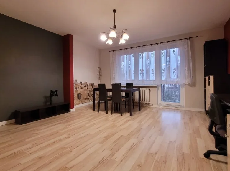 Mieszkanie 2 pokoi 49 m² Poznań, Polska