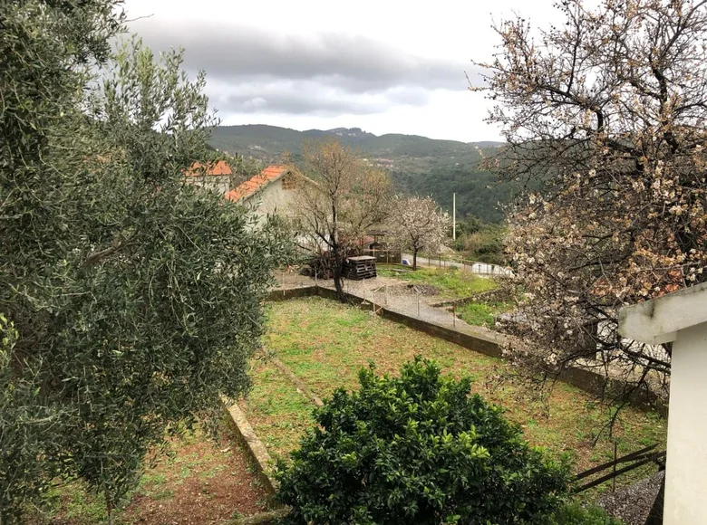 6 bedroom house 333 m² Lustica, Montenegro