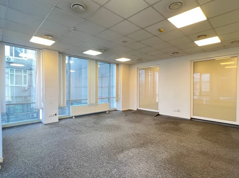 Oficina 390 m² en Southern Administrative Okrug, Rusia