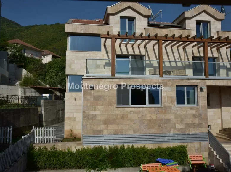 Casa 232 m² Montenegro, Montenegro