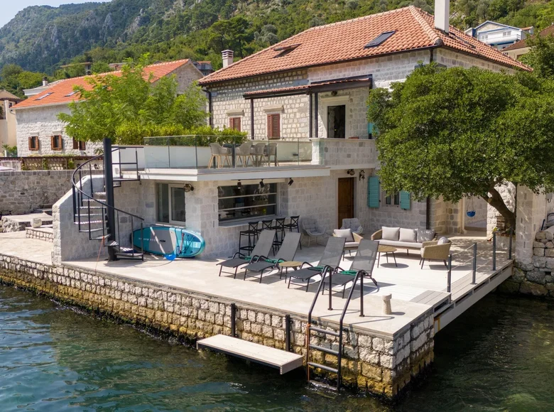 Casa 5 habitaciones 183 m² Muo, Montenegro