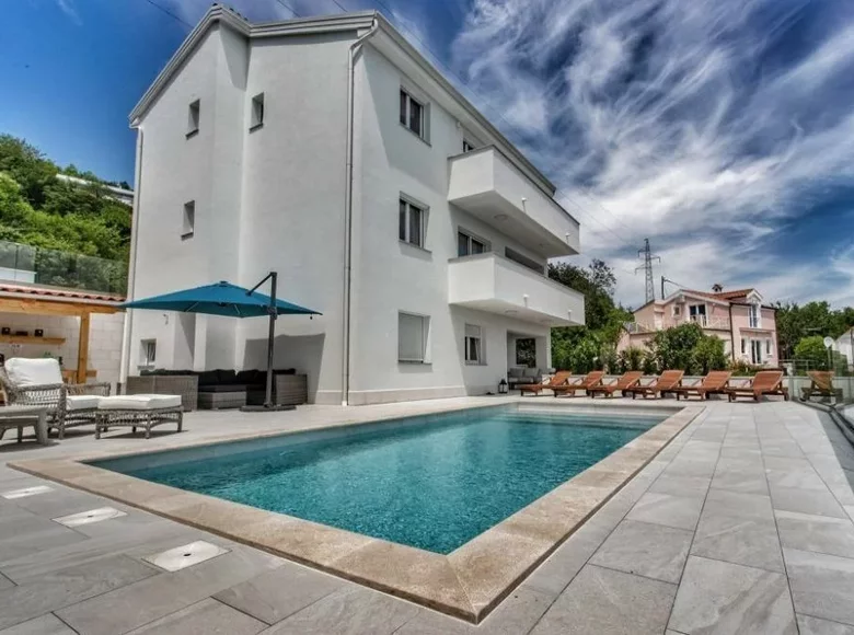 7 bedroom villa 320 m² Opatija, Croatia