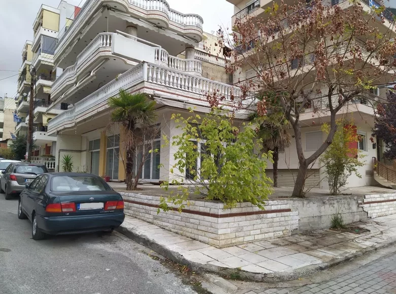 Commercial property 200 m² in Kordelio - Evosmos Municipality, Greece