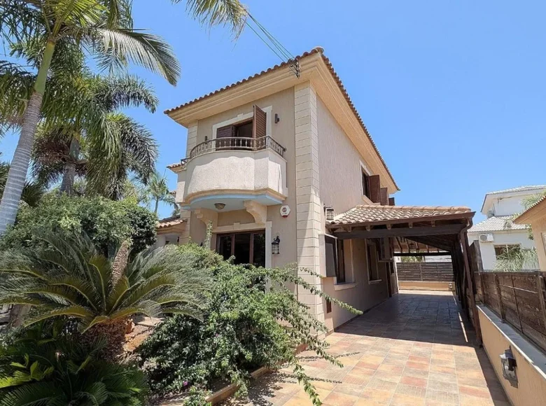 Dom 4 pokoi 215 m² Limassol, Cypr