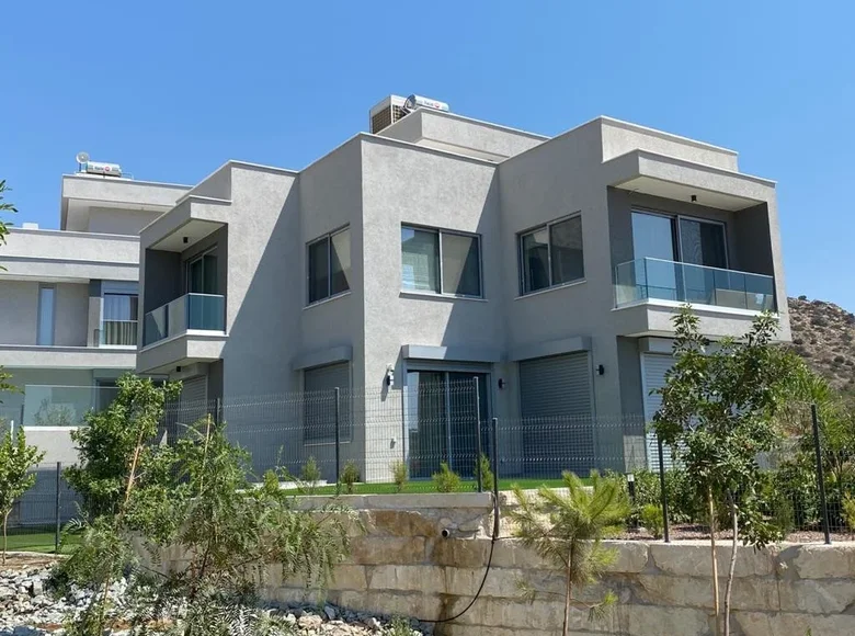 Haus 4 Schlafzimmer 253 m² Limassol, Zypern