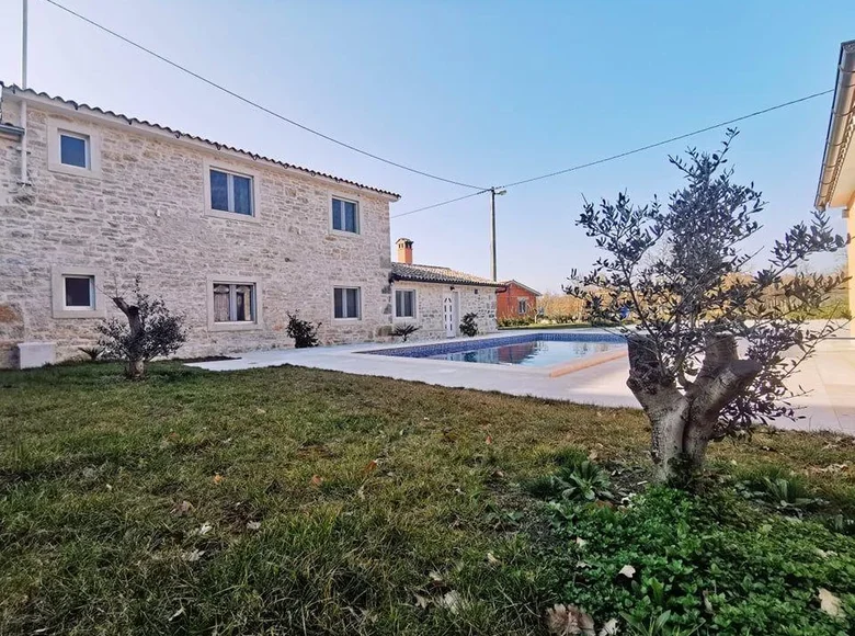 villa de 5 dormitorios 220 m² Porec, Croacia