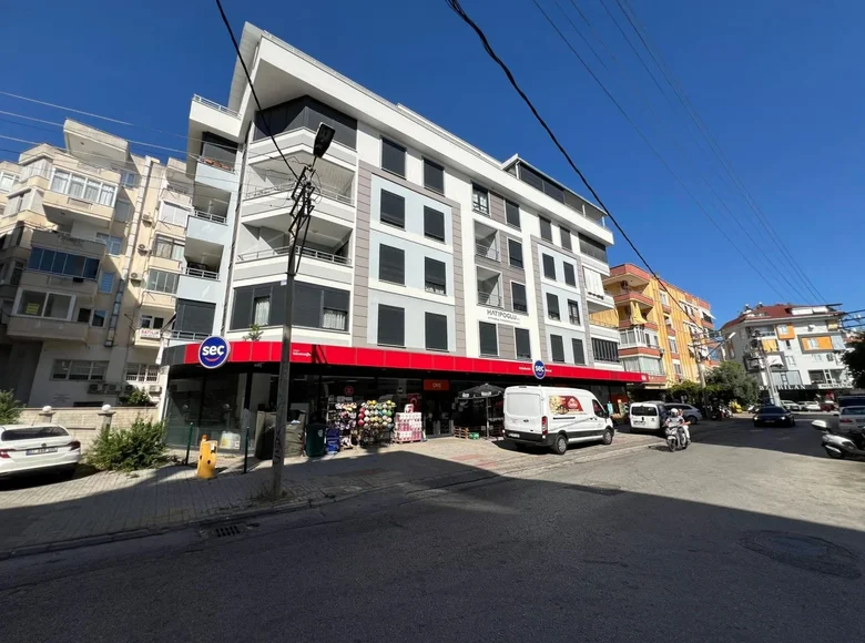 Appartement 3 chambres 77 m² Muratpasa, Turquie