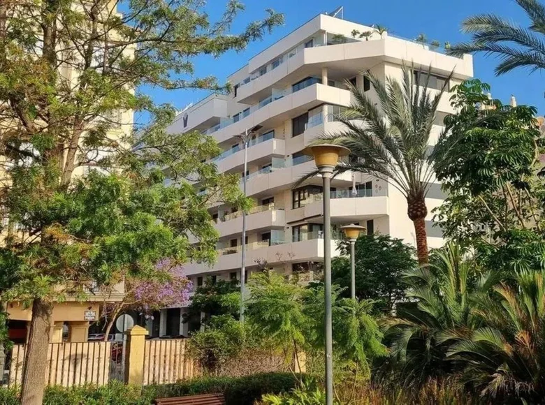 2 bedroom apartment 175 m² Estepona, Spain