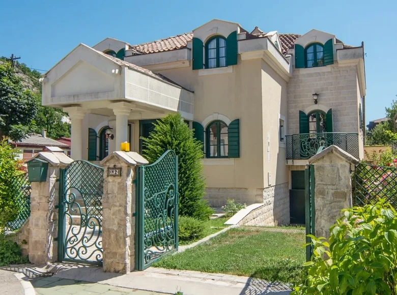 Haus 4 Schlafzimmer 169 m² Cetinje, Montenegro