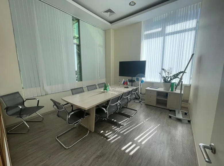 Oficina 453 m² en Northern Administrative Okrug, Rusia