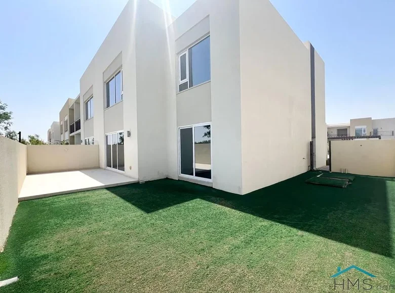3 bedroom apartment 2 284 m² Dubai, United Arab Emirates