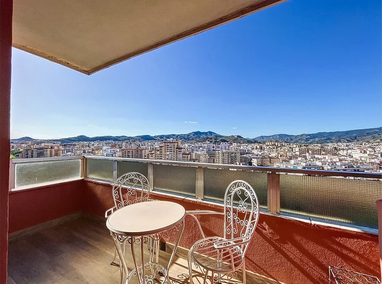 Apartamento 5 habitaciones 187 m² Málaga, Španjolska