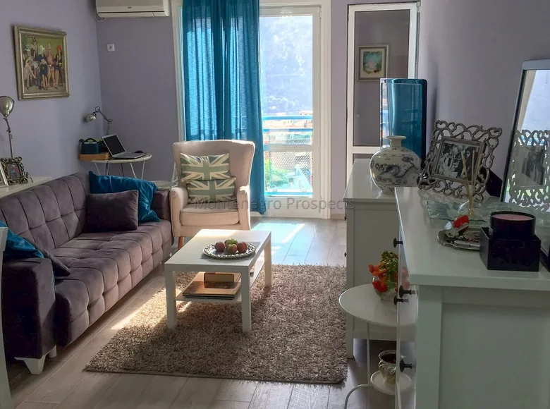 Apartamento 1 habitacion 56 m² Bijela, Montenegro