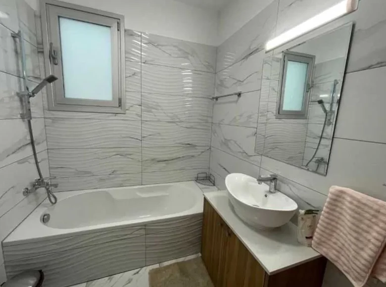 Mieszkanie 3 pokoi 161 m² Limassol, Cypr
