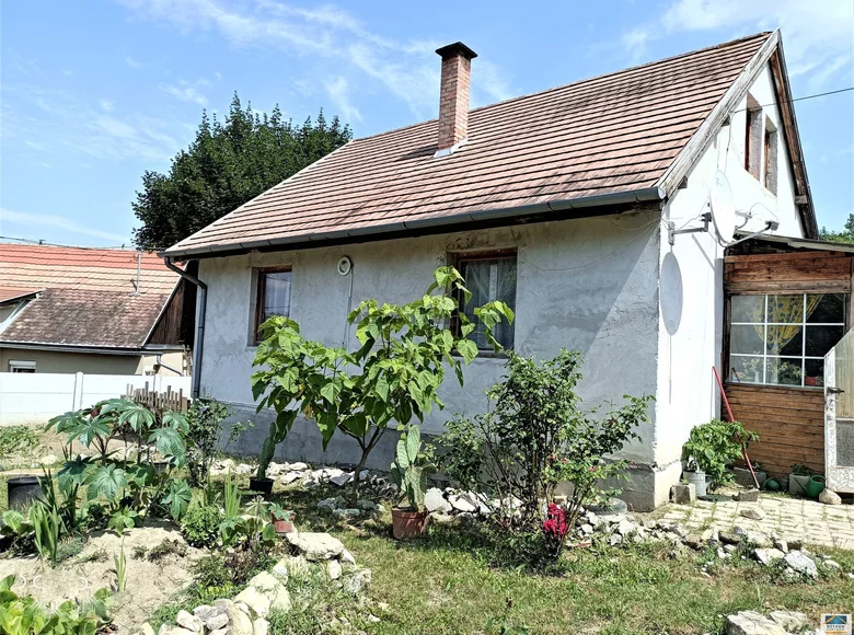 3 room house 130 m² Bajna, Hungary