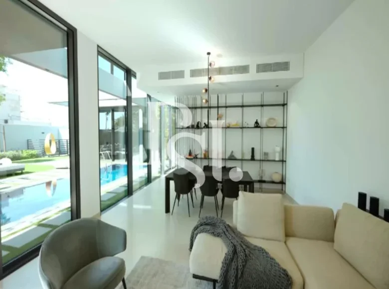 villa de 5 chambres 695 m² Charjah, Émirats arabes unis