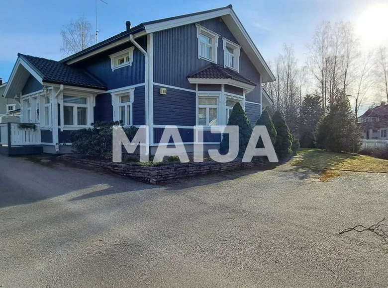 5 bedroom house 153 m² Helsinki sub-region, Finland