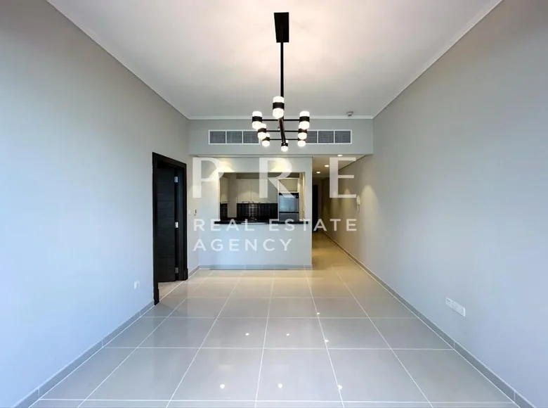 Квартира 1 комната 700 м² Дубай, ОАЭ