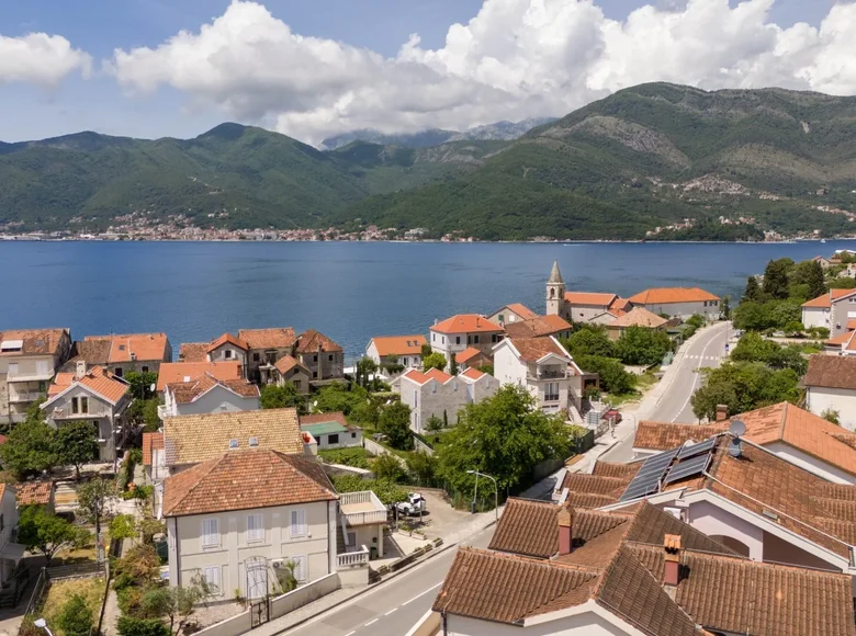 Квартира 4 комнаты 69 м² Donja Lastva, Черногория