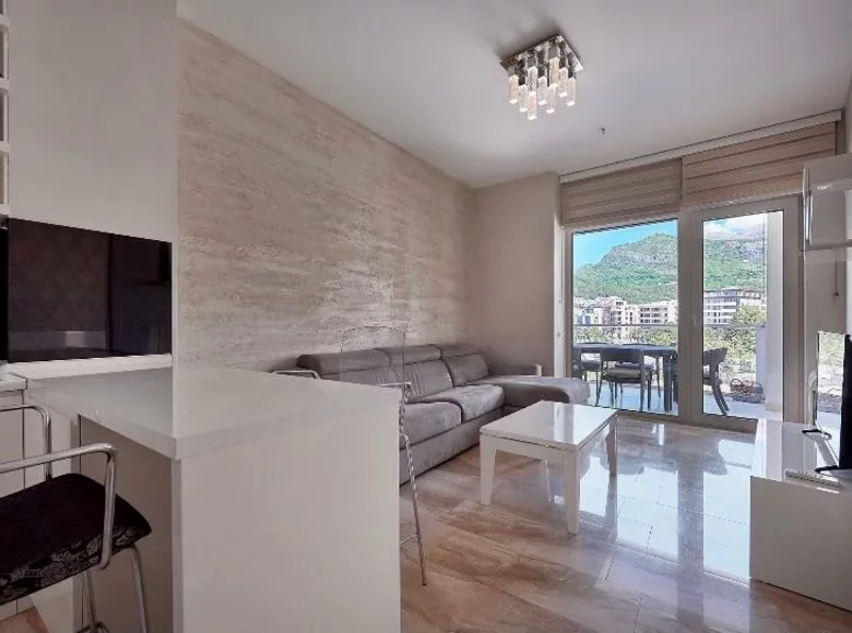 Apartamento 1 habitacion 63 m² en Budva, Montenegro