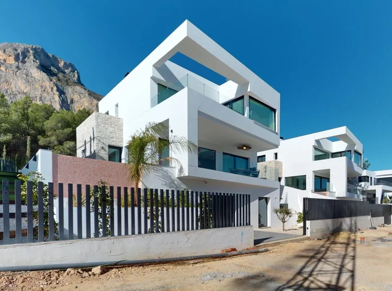Villa de tres dormitorios 294 m² Izhevsk, Rusia