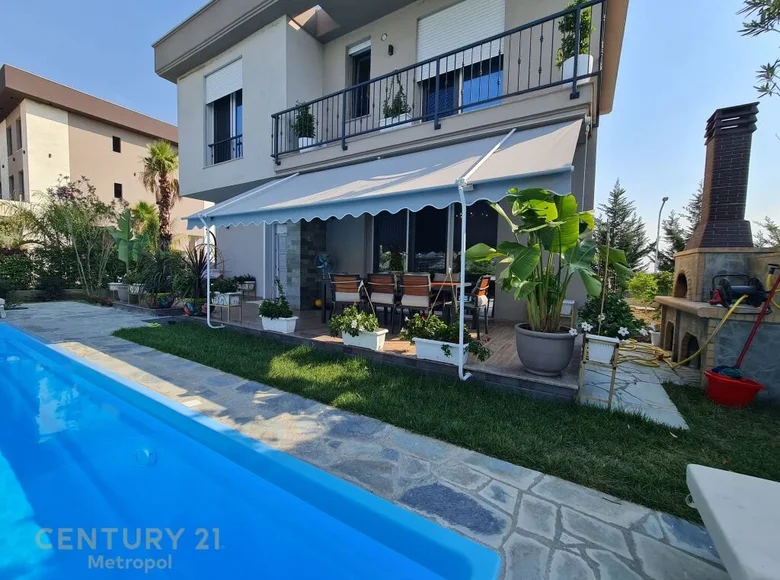 Villa de 4 habitaciones 800 m² Ishem, Albania