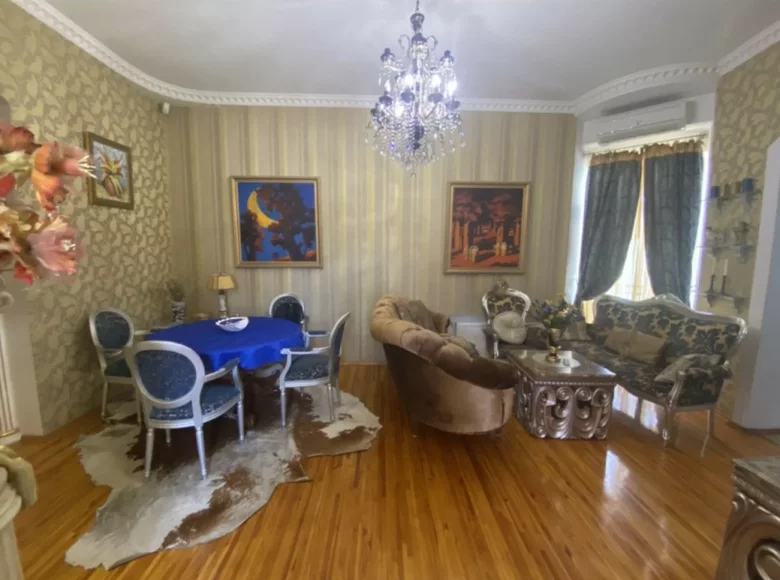 Mieszkanie 4 pokoi 148 m² Odessa, Ukraina