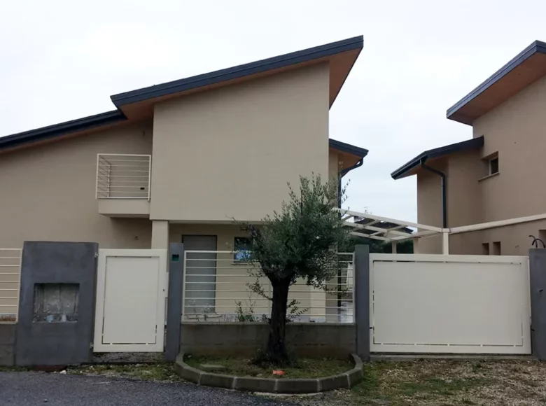 3 bedroom villa 150 m² Lombardy, Italy
