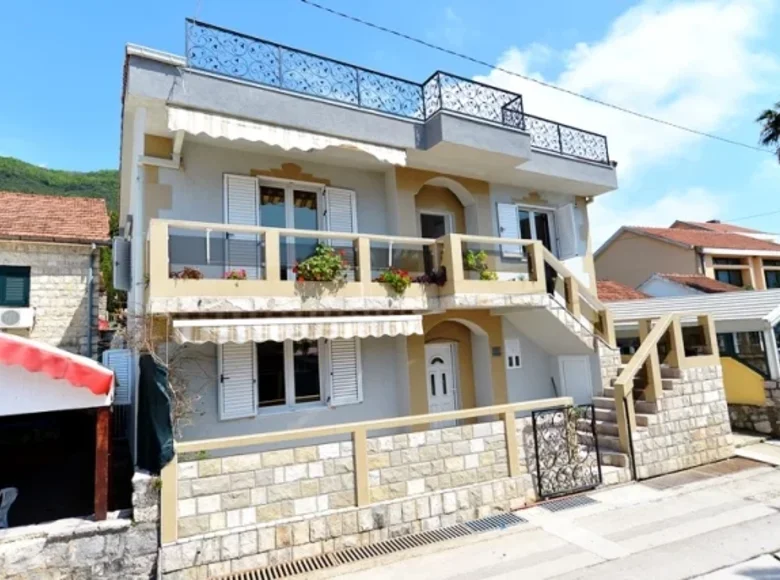 Hotel 300 m² en Zelenika-Kuti, Montenegro